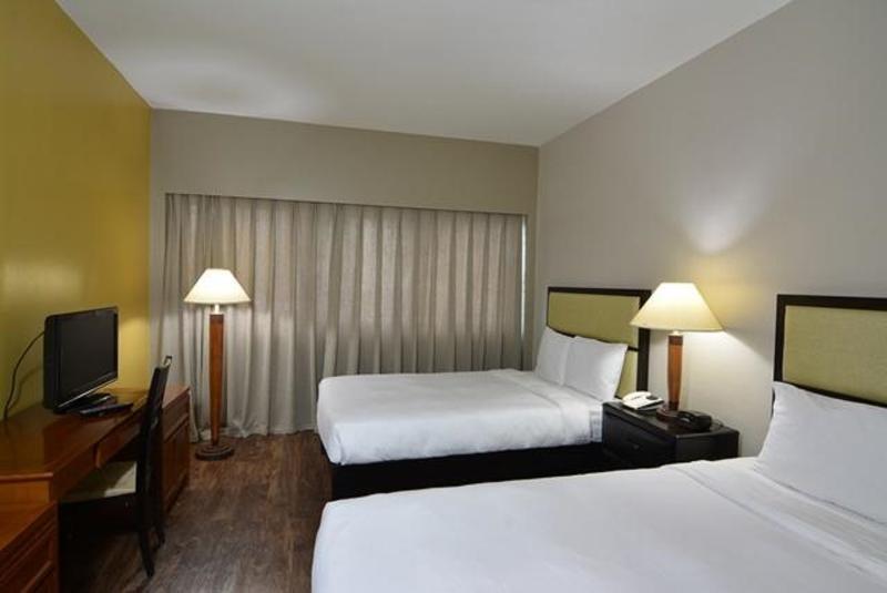 Pacific Bay Hotel Tumon Zewnętrze zdjęcie